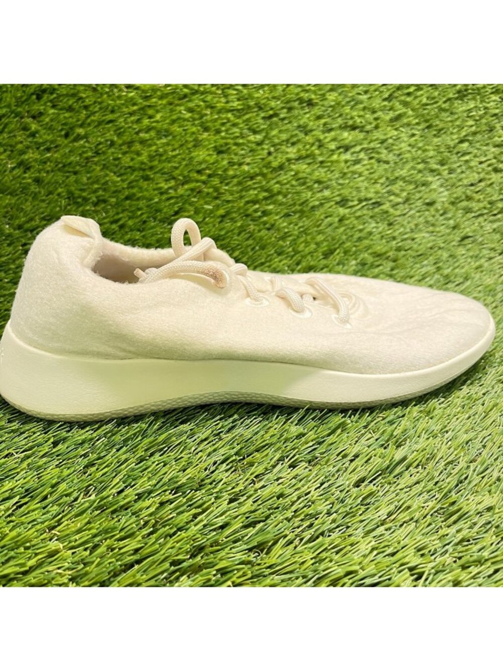Allbirds Wool Runner Women Size 10 Natural White Athletic Walking Shoes Sneakers